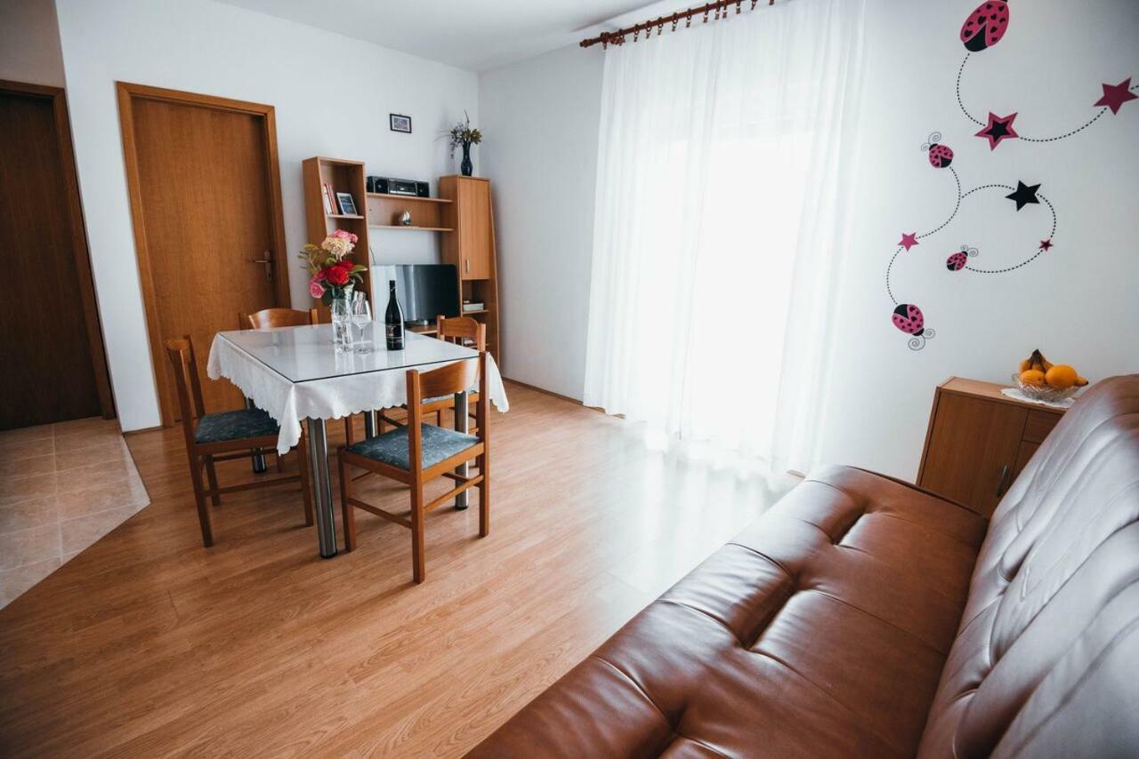 Apartmani Tamaris Vodice Exteriér fotografie