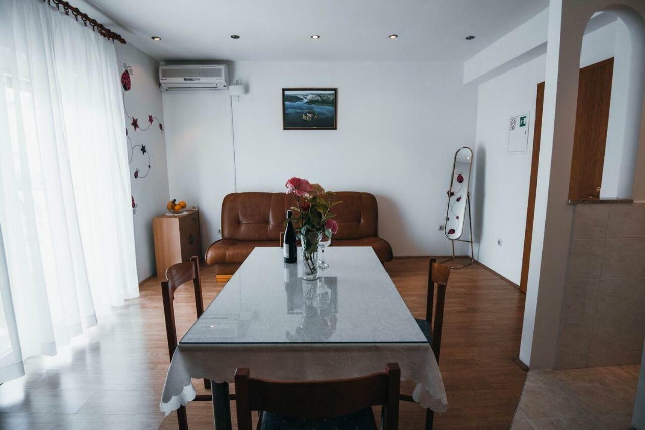 Apartmani Tamaris Vodice Exteriér fotografie