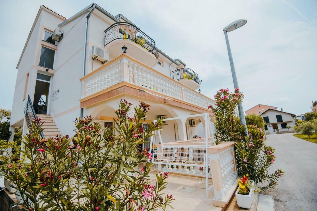 Apartmani Tamaris Vodice Exteriér fotografie